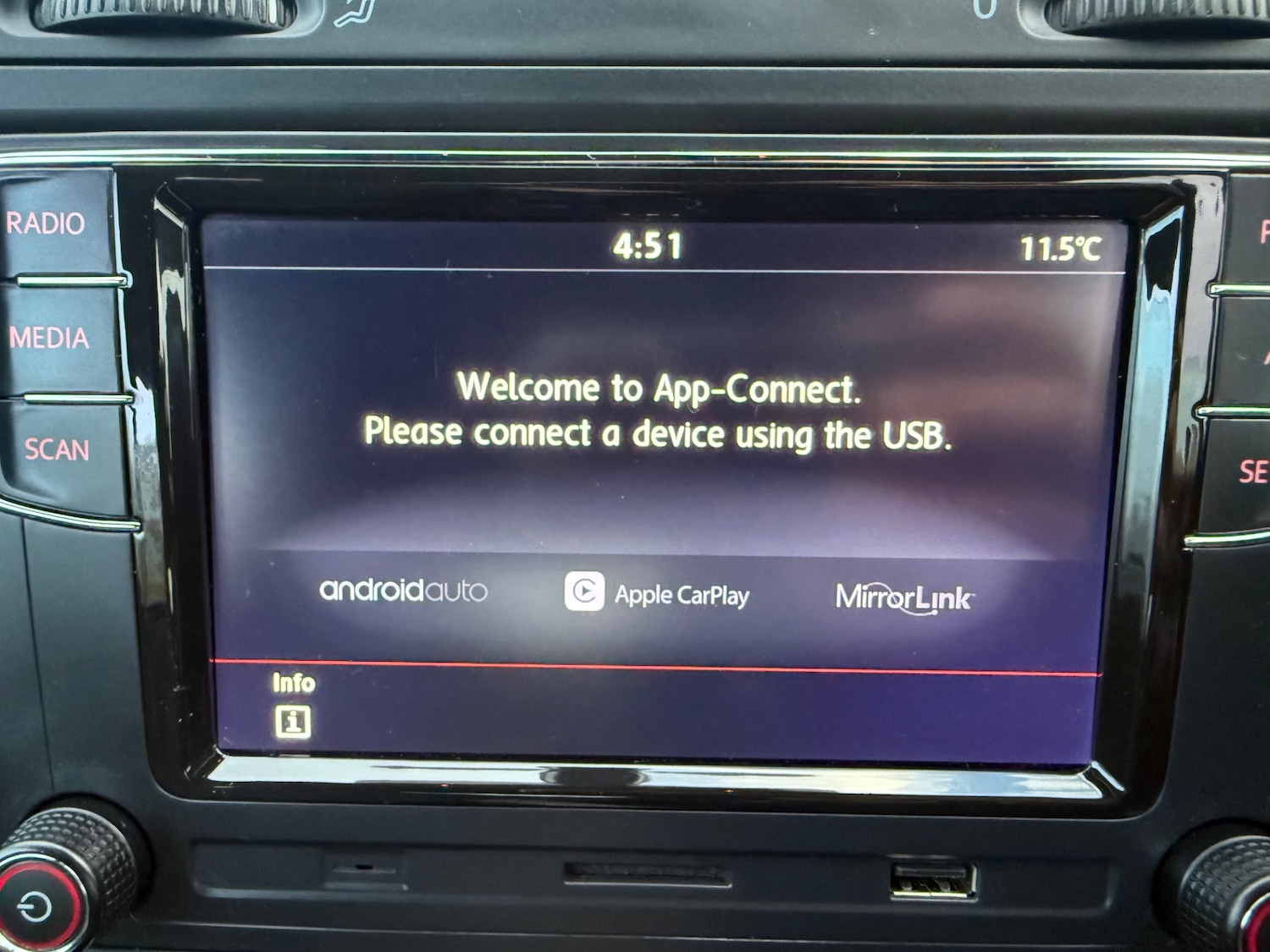 Used Volkswagen Golf 2013 for sale - 76534320: Photo 10