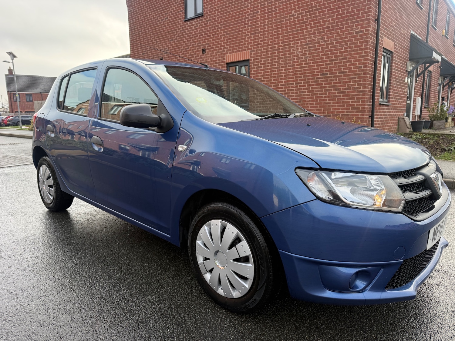 Used Dacia Sandero 2015 for sale - 77391673: Photo 1