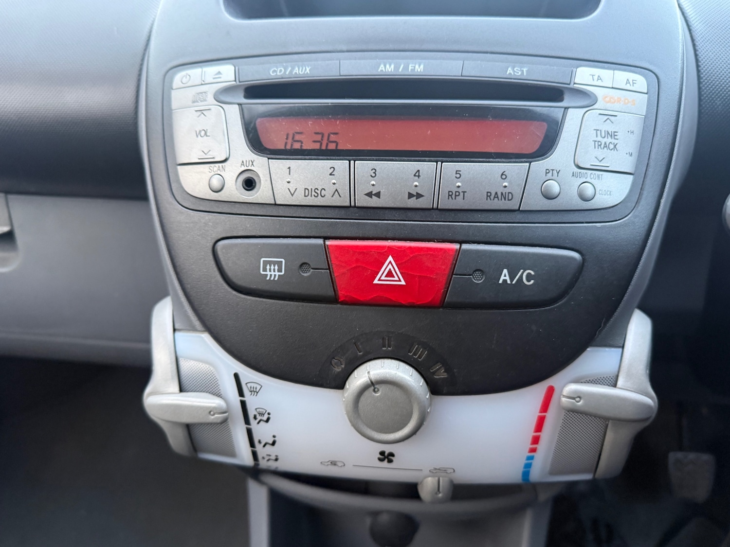 Used Toyota AYGO 2008 for sale - 77636896: Photo 9