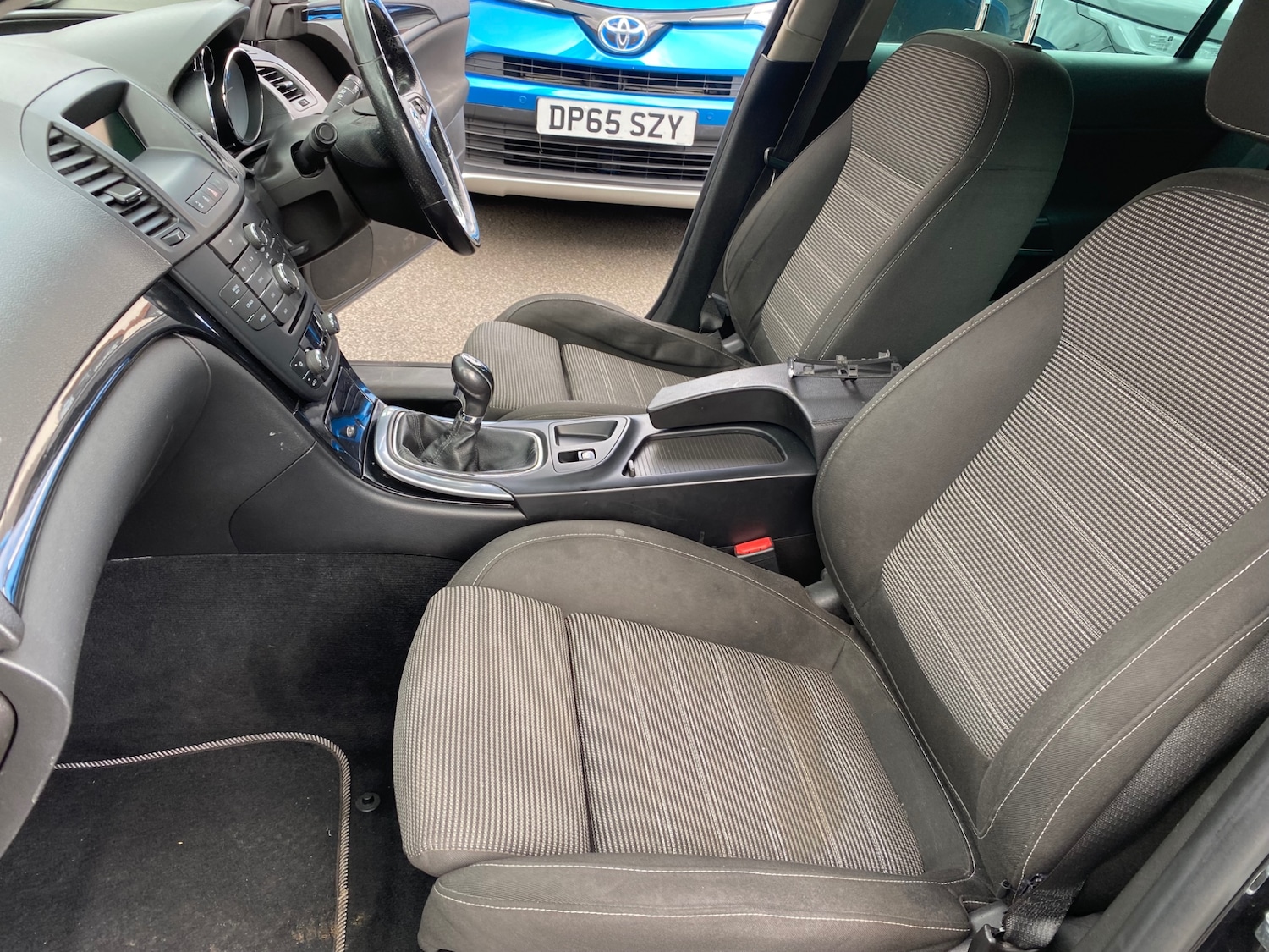 Used Vauxhall Insignia 2011 for sale - 77374080: Photo 7