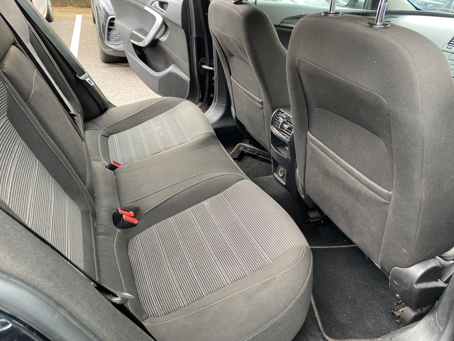 Used Vauxhall Insignia 2011 for sale - 77374080: Photo 8