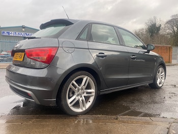 Used Audi A1 2013 for sale - 76877655: Photo
