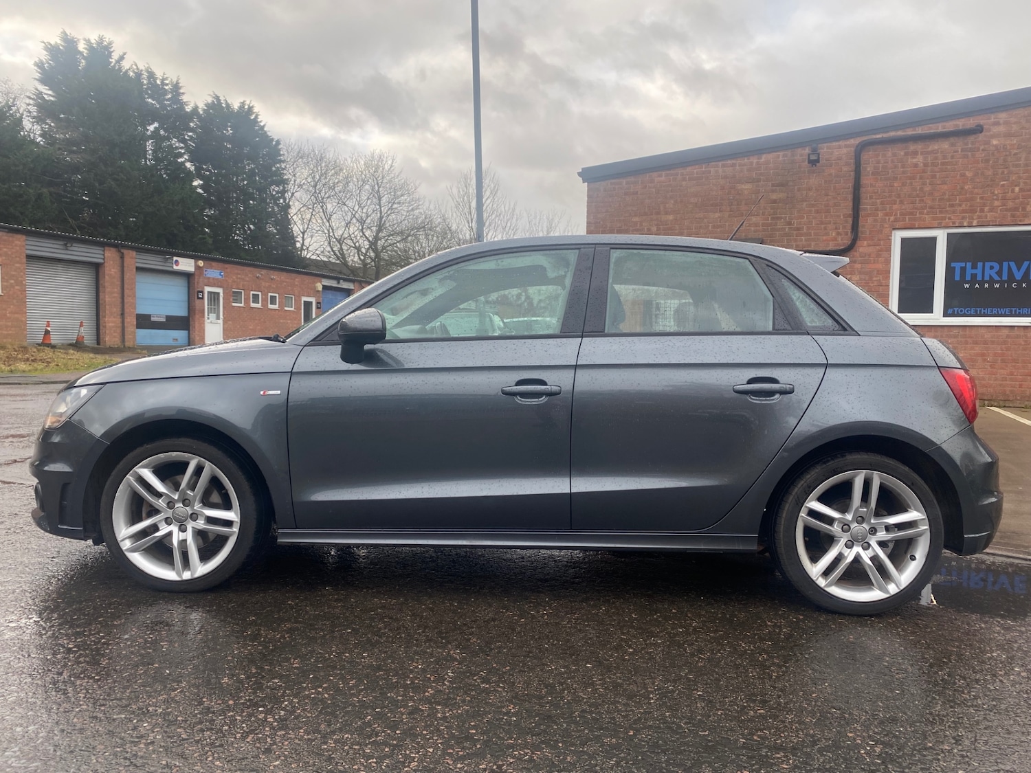 Used Audi A1 2013 for sale - 76877655: Photo 5