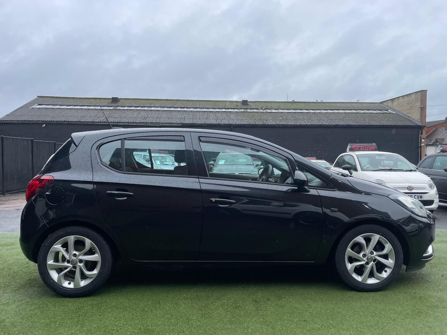 Used Vauxhall Corsa 2015 for sale - 77211715: Photo 4