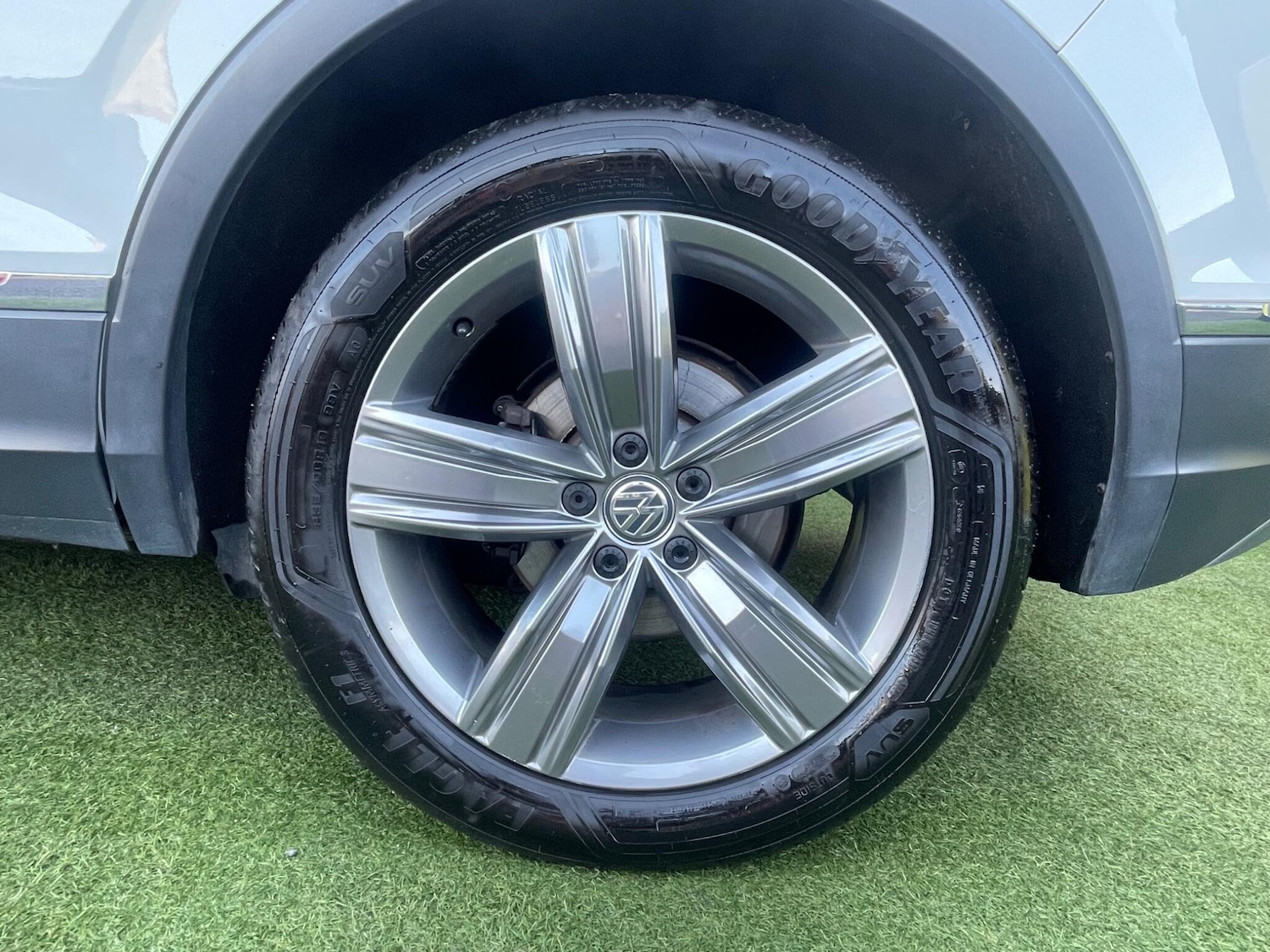 Used Volkswagen Tiguan 2019 for sale - 77316114: Photo 10