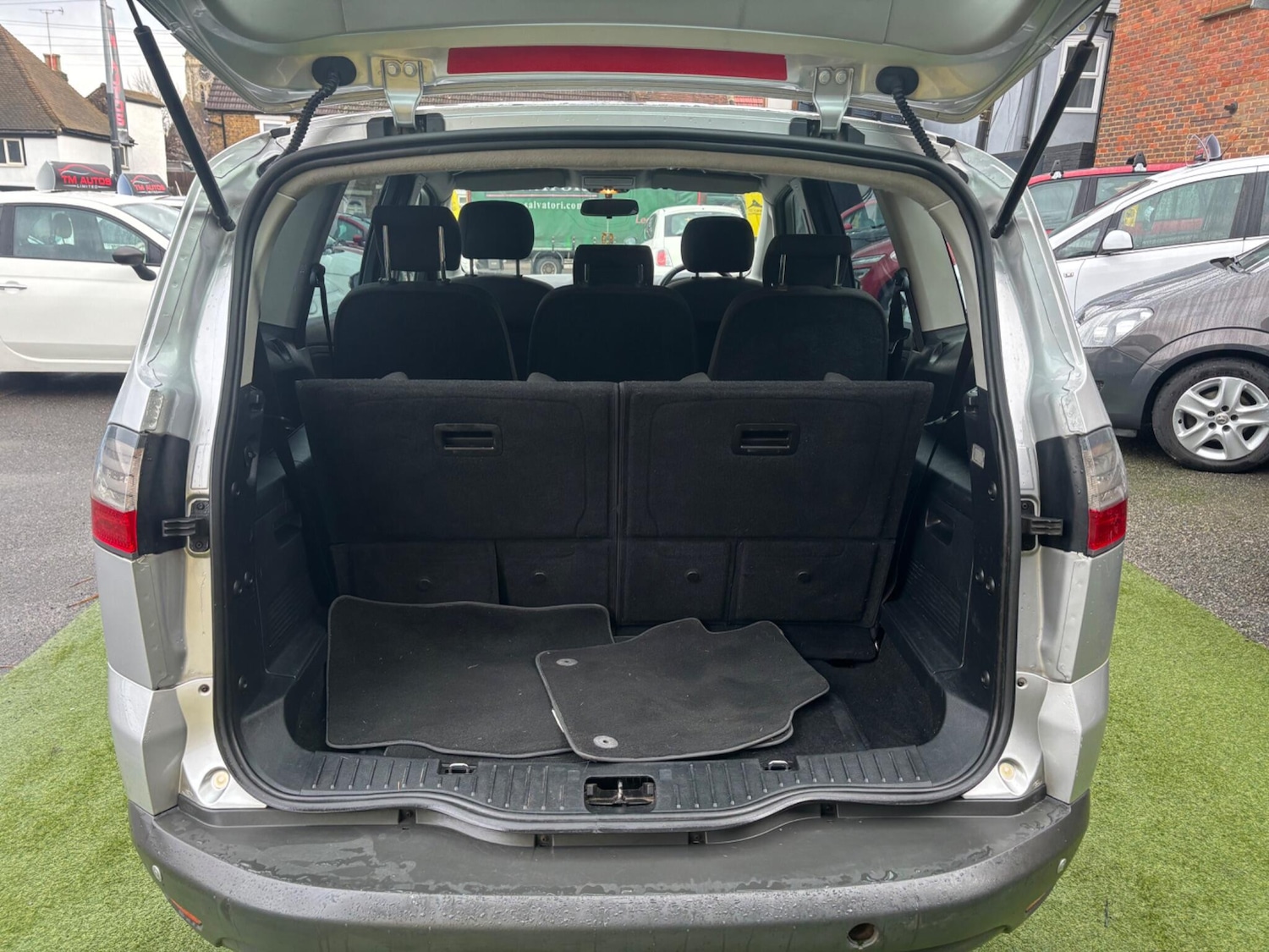 Used Ford S-Max 2009 for sale - 77408853: Photo 9