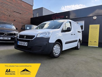 Used Peugeot Partner 2018 for sale - 79462985: Photo