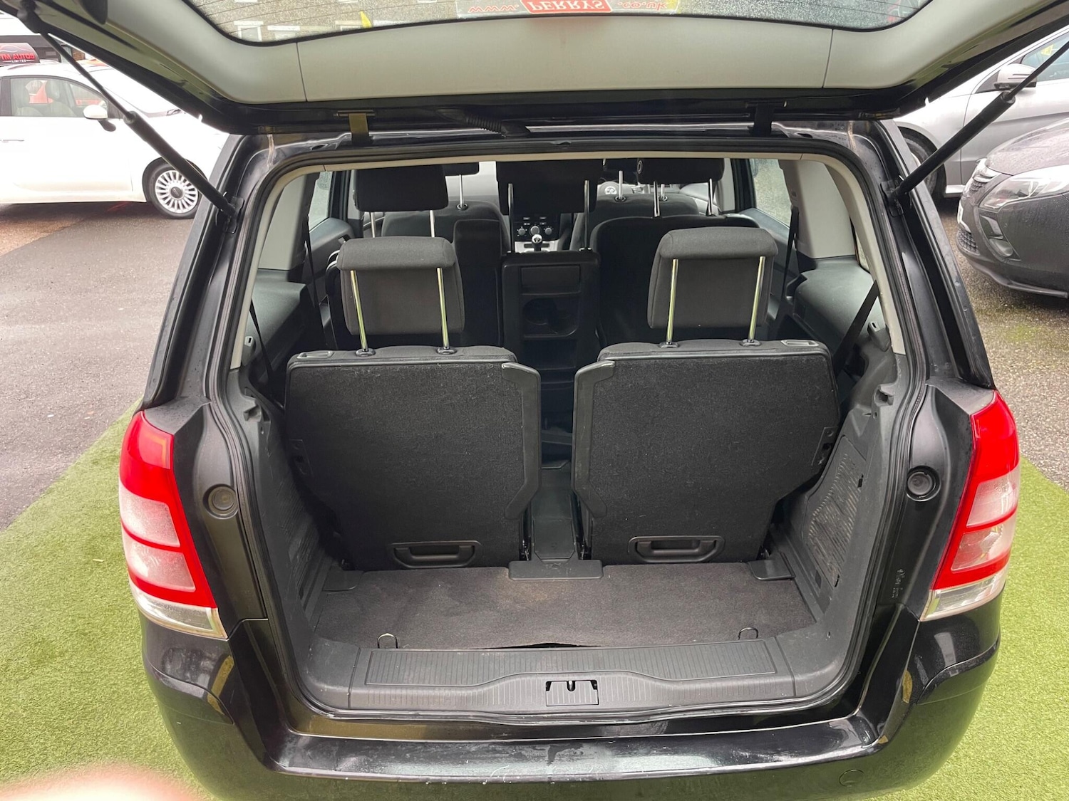 Used Vauxhall Zafira 2013 for sale - 76883966: Photo 7