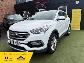 Used Hyundai Santa Fe 2016 for sale - 78964791: Photo