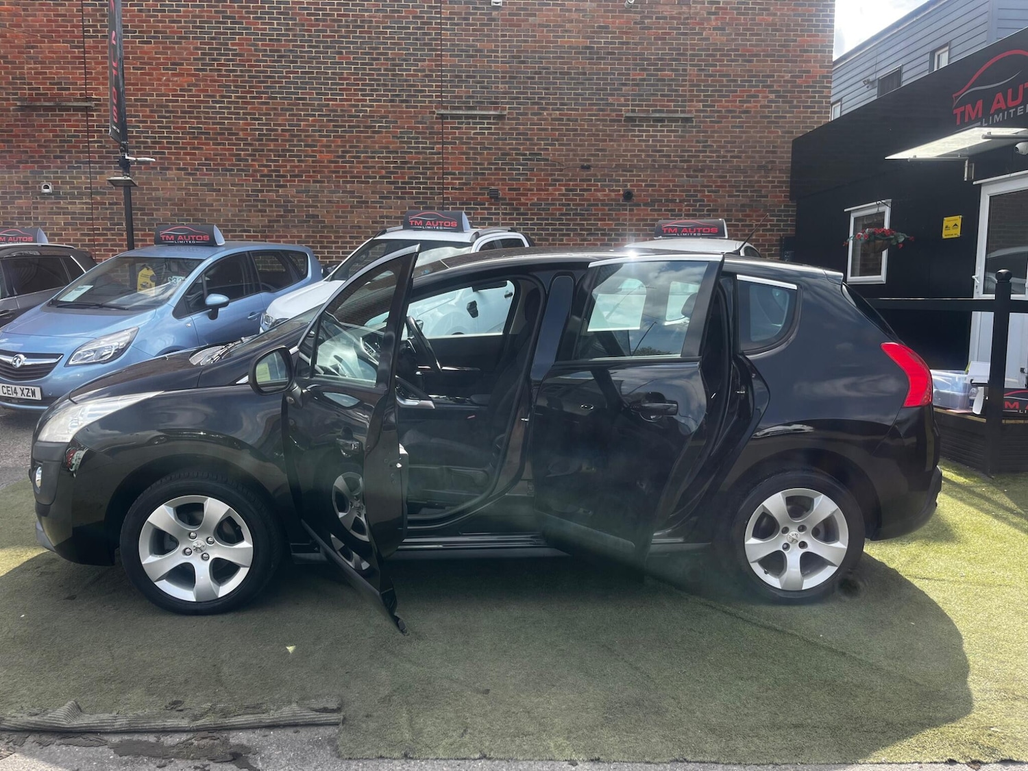 Used Peugeot 3008 2011 for sale - 78210559: Photo 8