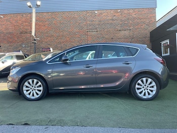 Used Vauxhall Astra 2011 for sale - 78154854: Photo