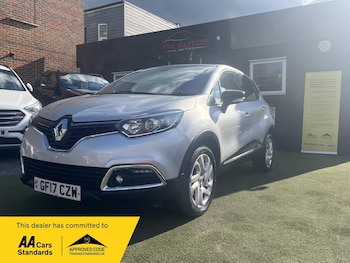 Used Renault Captur 2017 for sale - 79073378: Photo