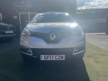 Used Renault Captur 2017 for sale - 79073378: Photo