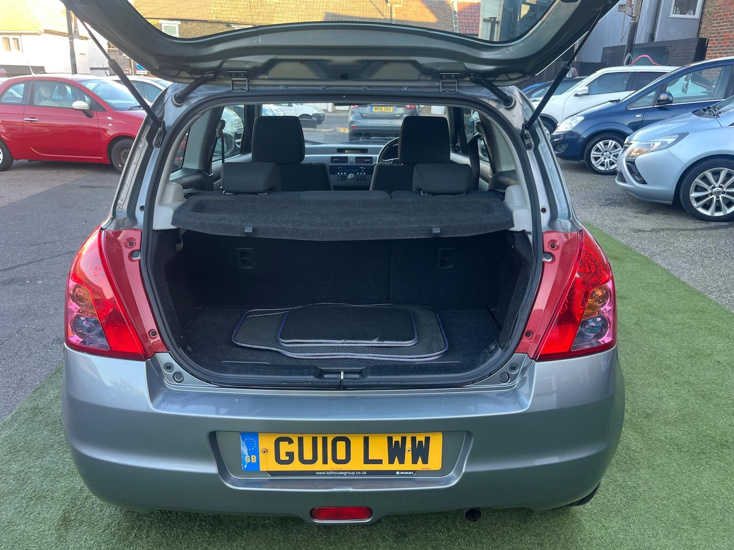 Used Suzuki Swift 2010 for sale - 76653799: Photo 14