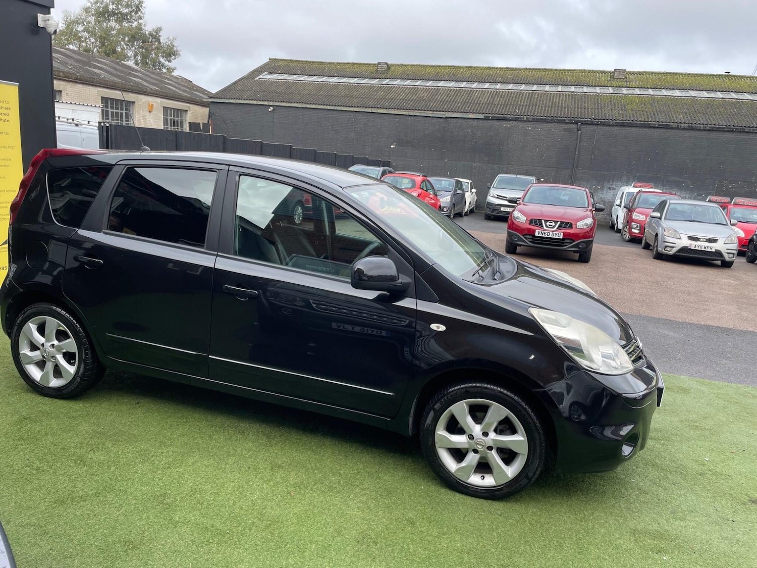 Used Nissan Note 2010 for sale - 77552492: Photo 4