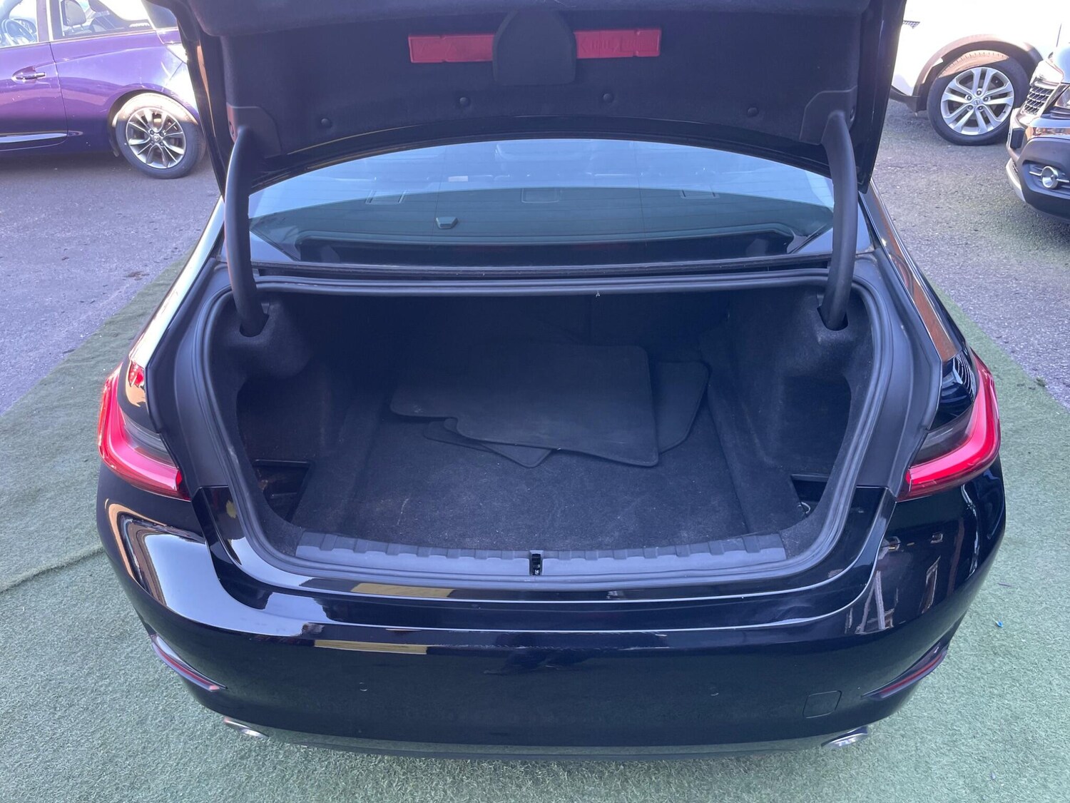 Used BMW 3 Series 2019 for sale - 77976117: Photo 18