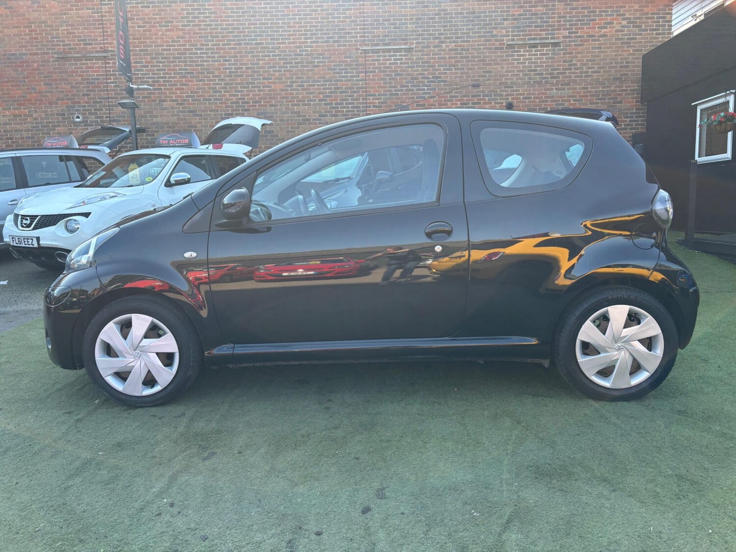 Used Toyota AYGO 2012 for sale - 77951715: Photo 8