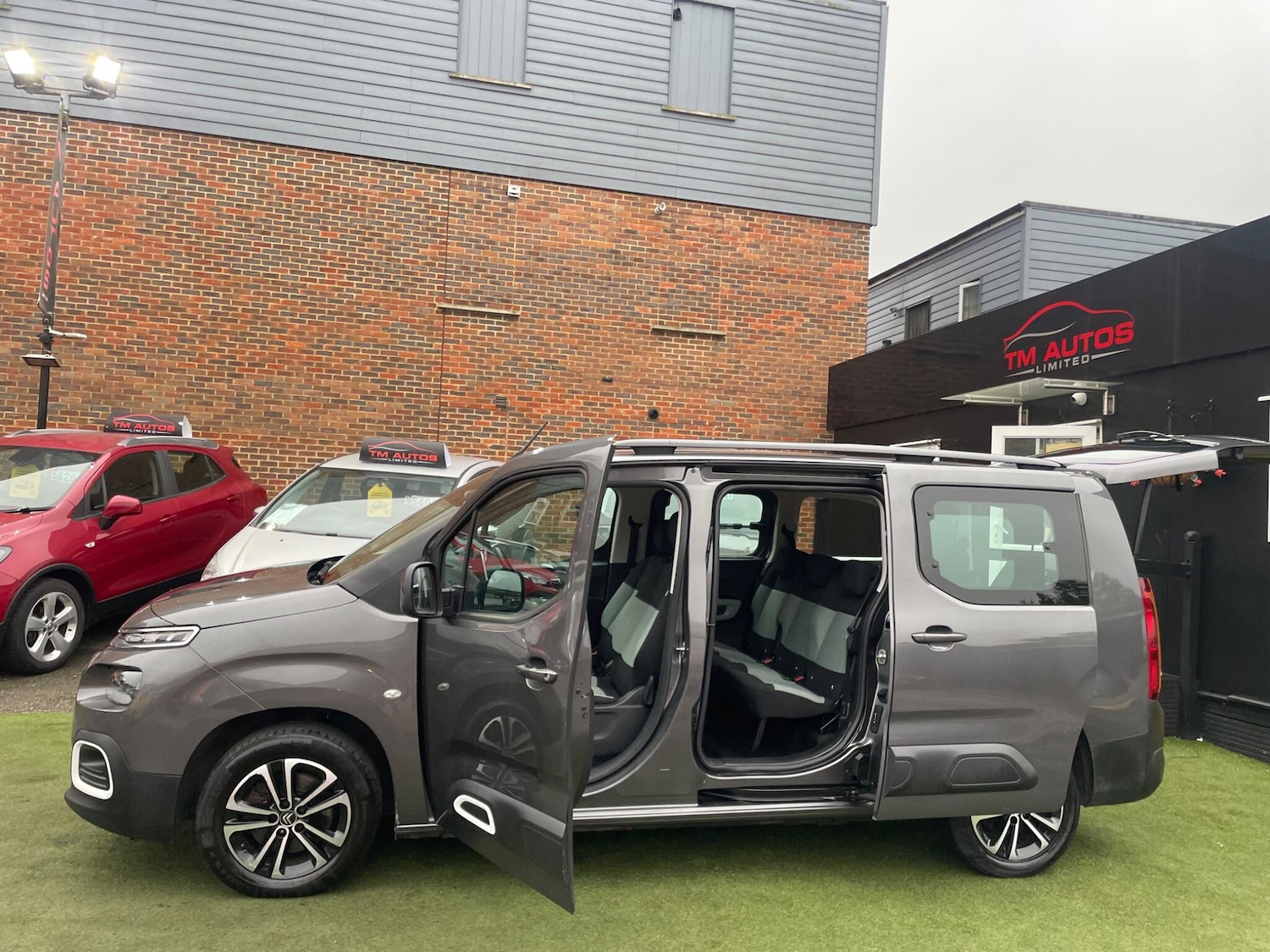 Used Citroen Berlingo 2019 for sale - 78039475: Photo 30