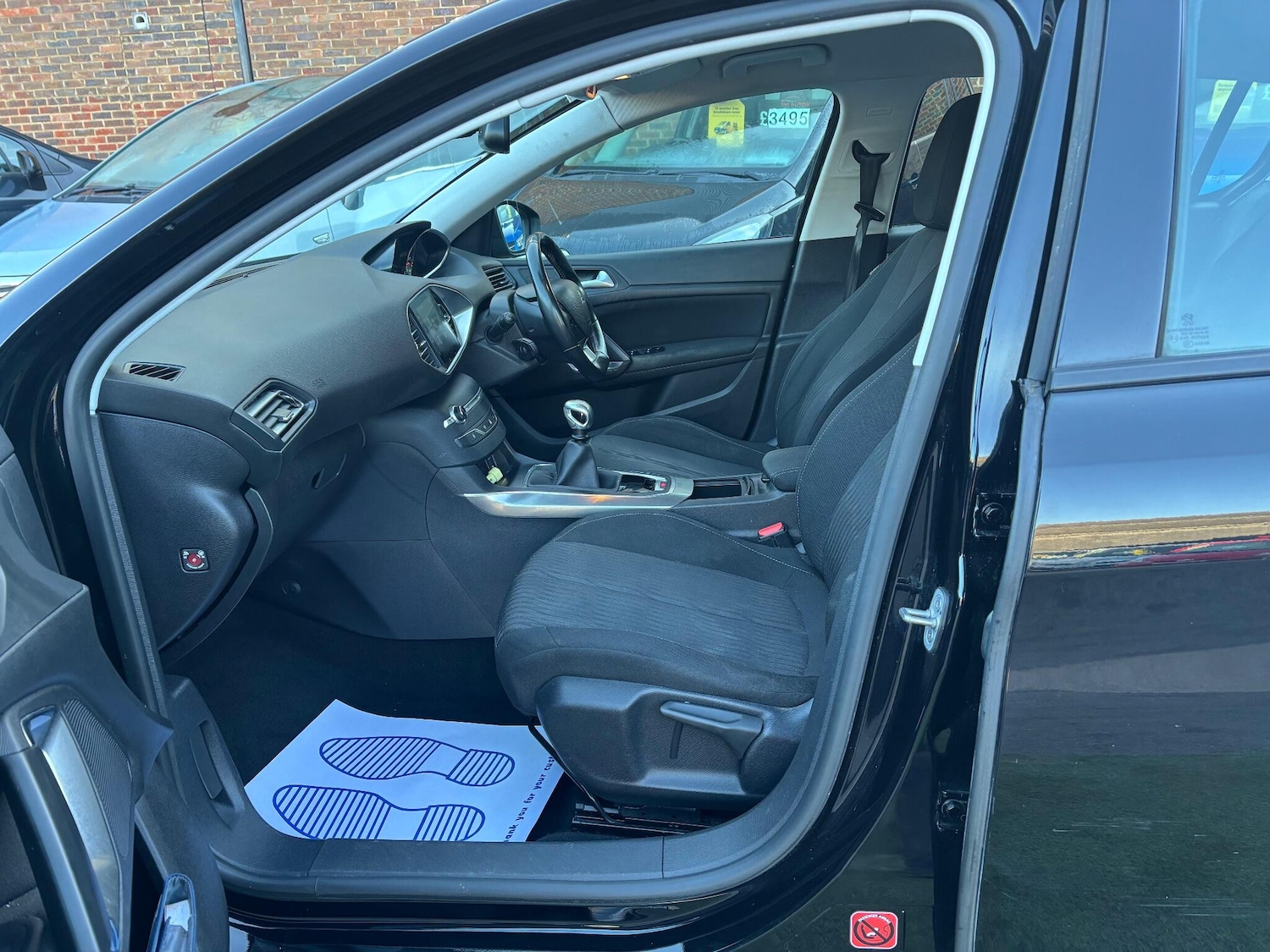 Used Peugeot 308 2015 for sale - 76648108: Photo 11