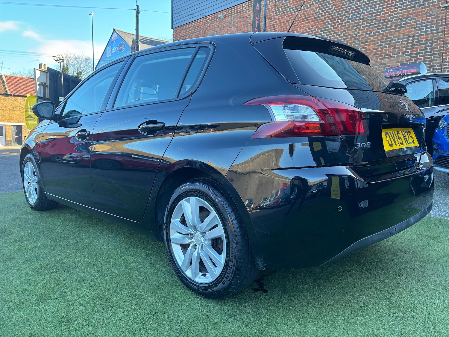 Used Peugeot 308 2015 for sale - 76648108: Photo 8
