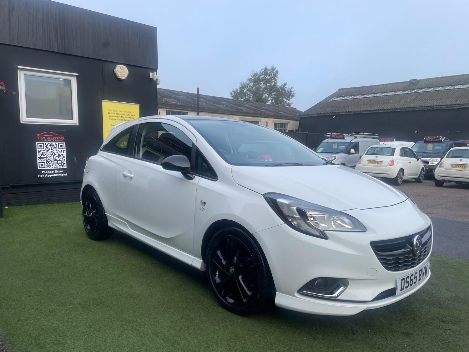 Used Vauxhall Corsa 2015 for sale - 77662628: Photo 2