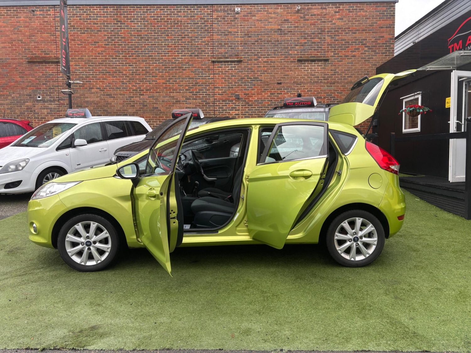 Used Ford Fiesta 2011 for sale - 77542623: Photo 15