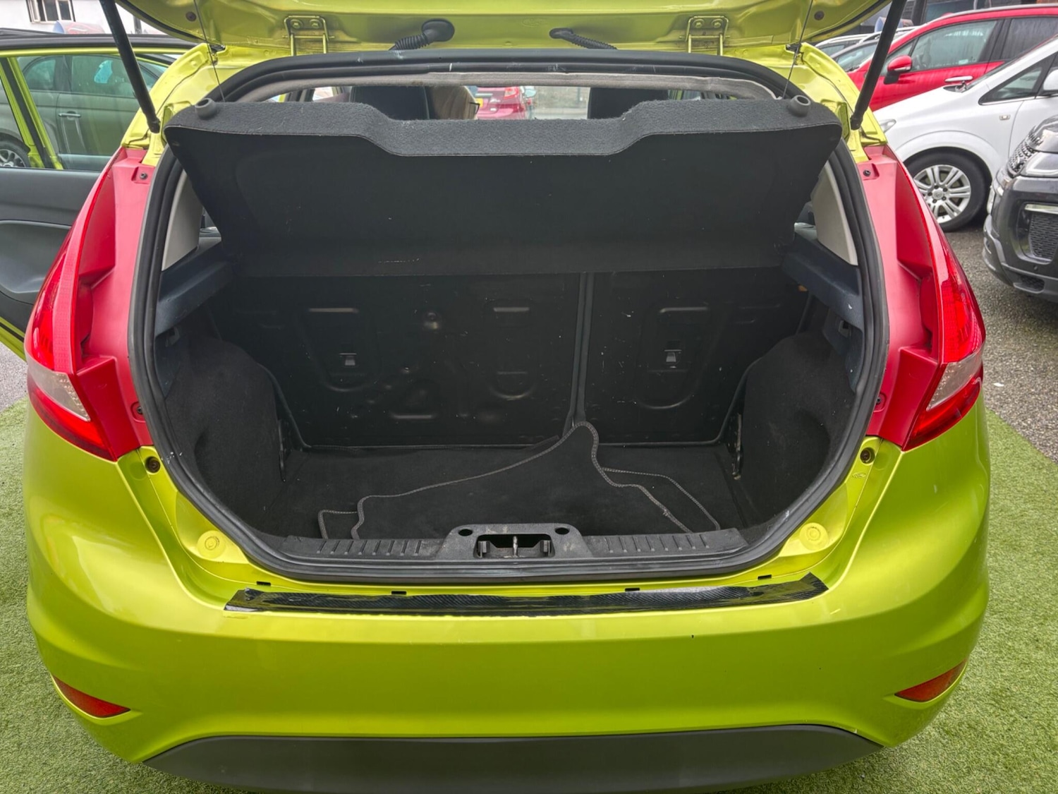 Used Ford Fiesta 2011 for sale - 77542623: Photo 9