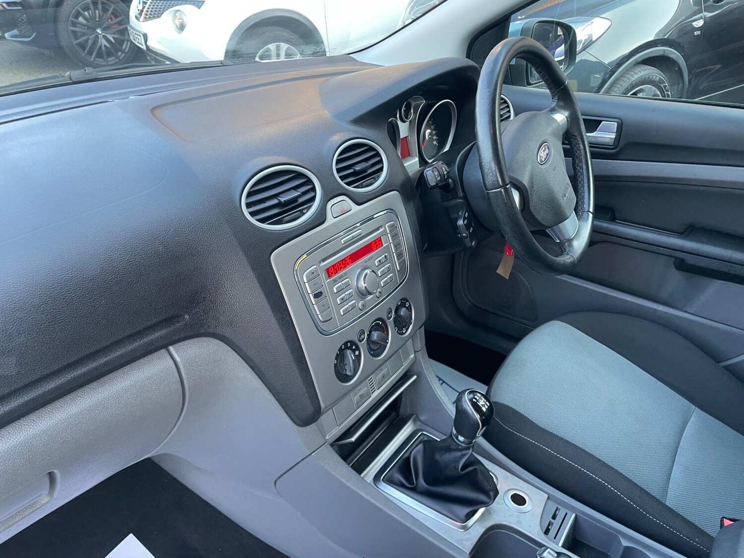 Used Ford Focus 2009 for sale - 77960035: Photo 15