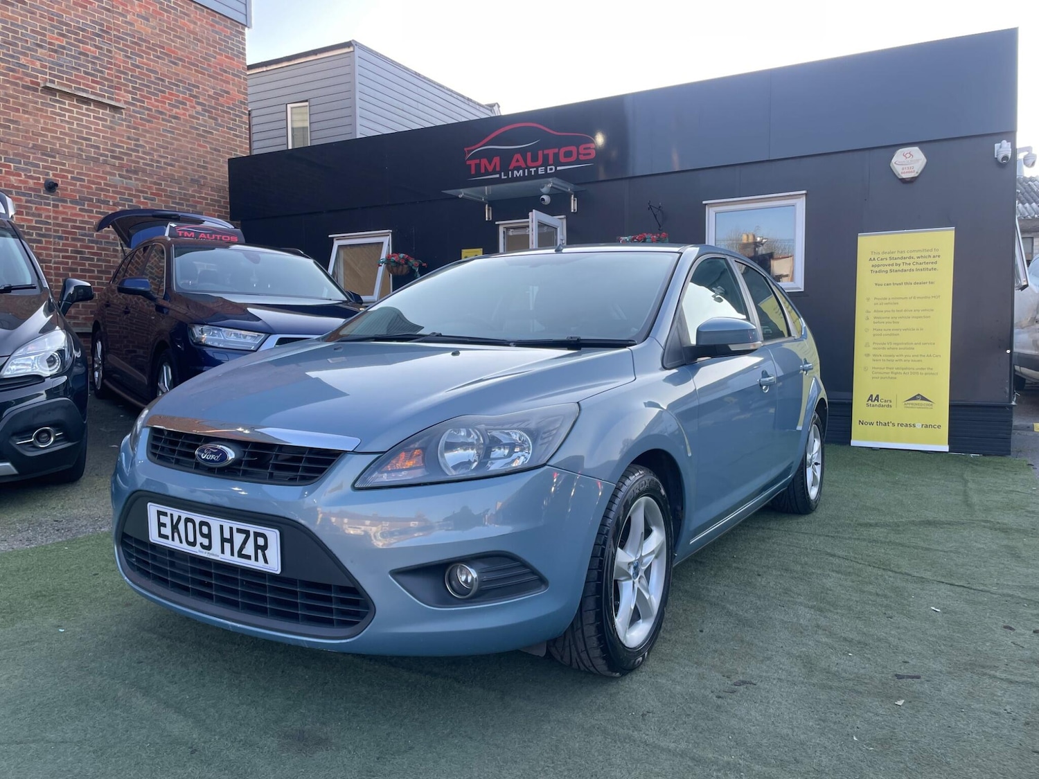 Used Ford Focus 2009 for sale - 77960035: Photo 2