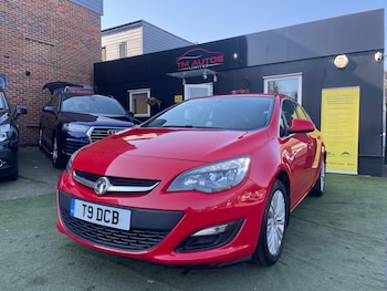 Used Vauxhall Astra 2015 for sale - 77997682: Photo