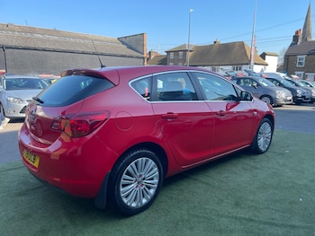 Used Vauxhall Astra 2015 for sale - 77997682: Photo