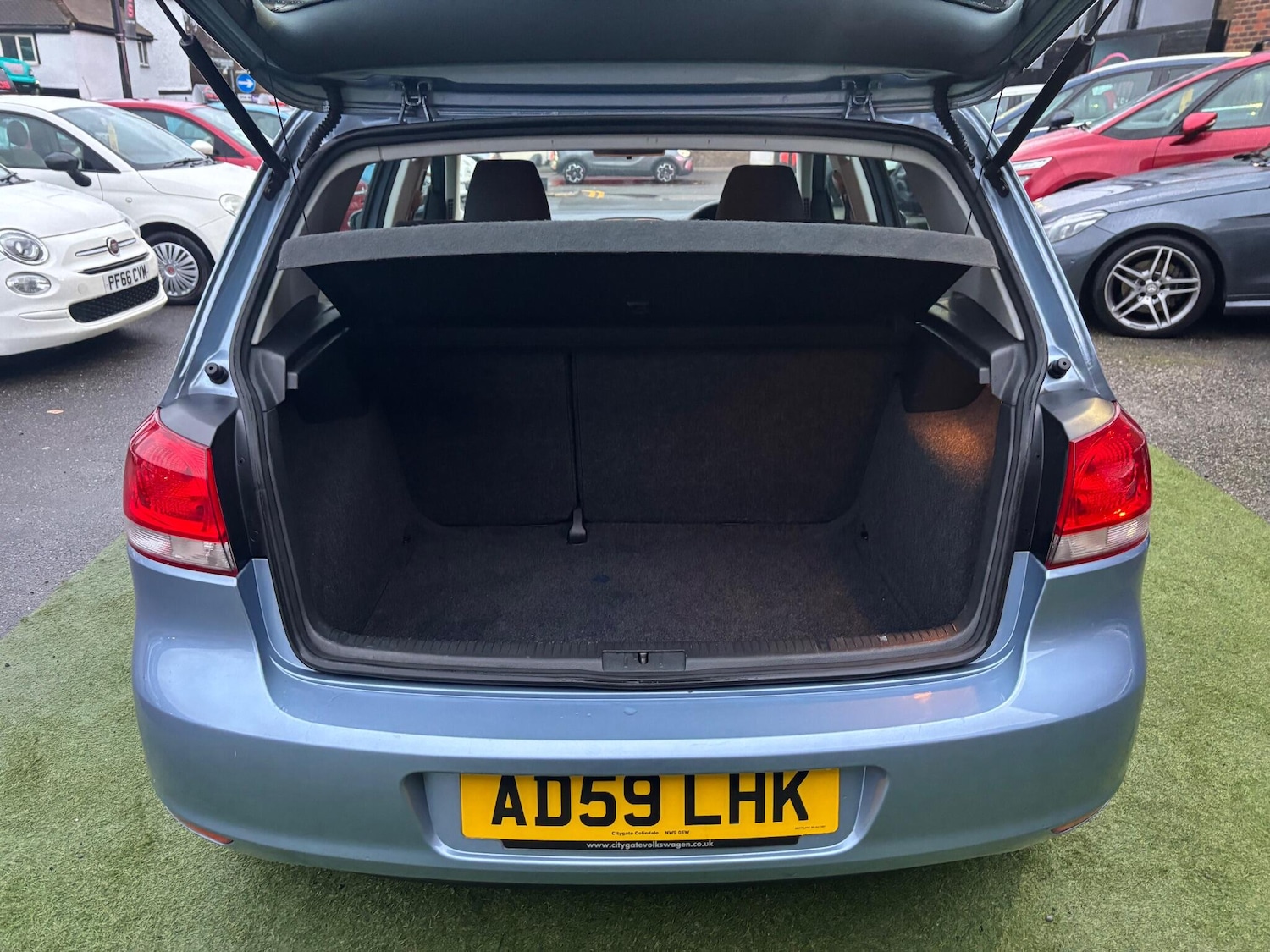 Used Volkswagen Golf 2009 for sale - 77152711: Photo 12