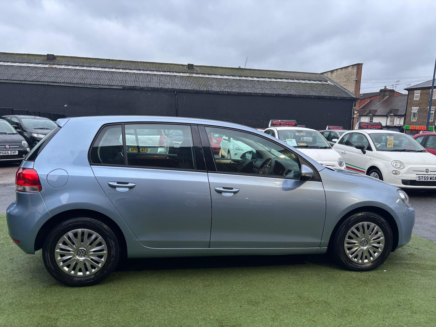 Used Volkswagen Golf 2009 for sale - 77152711: Photo 5