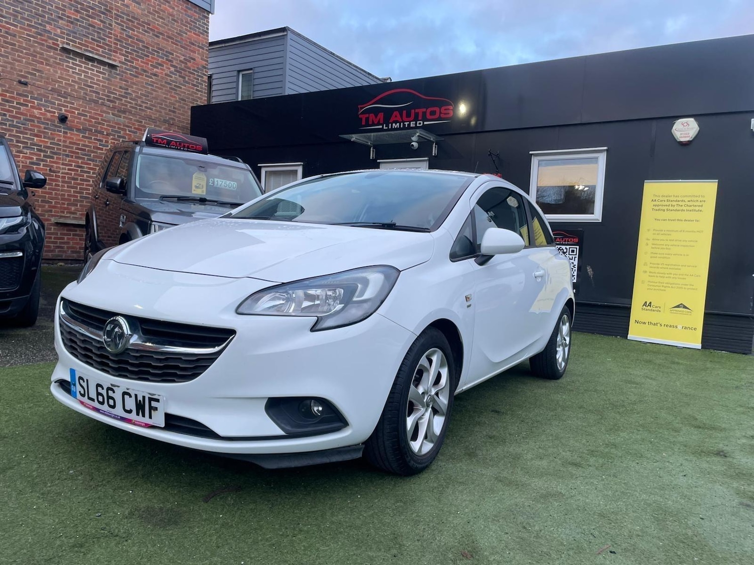 Used Vauxhall Corsa 2016 for sale - 77797045: Photo 2