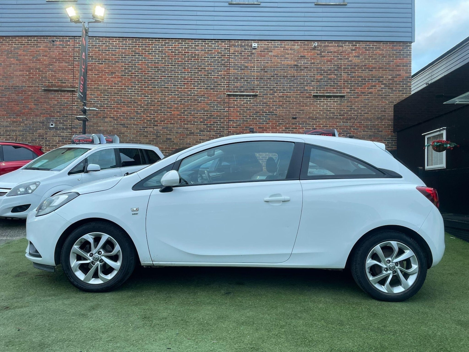 Used Vauxhall Corsa 2016 for sale - 77797045: Photo 9