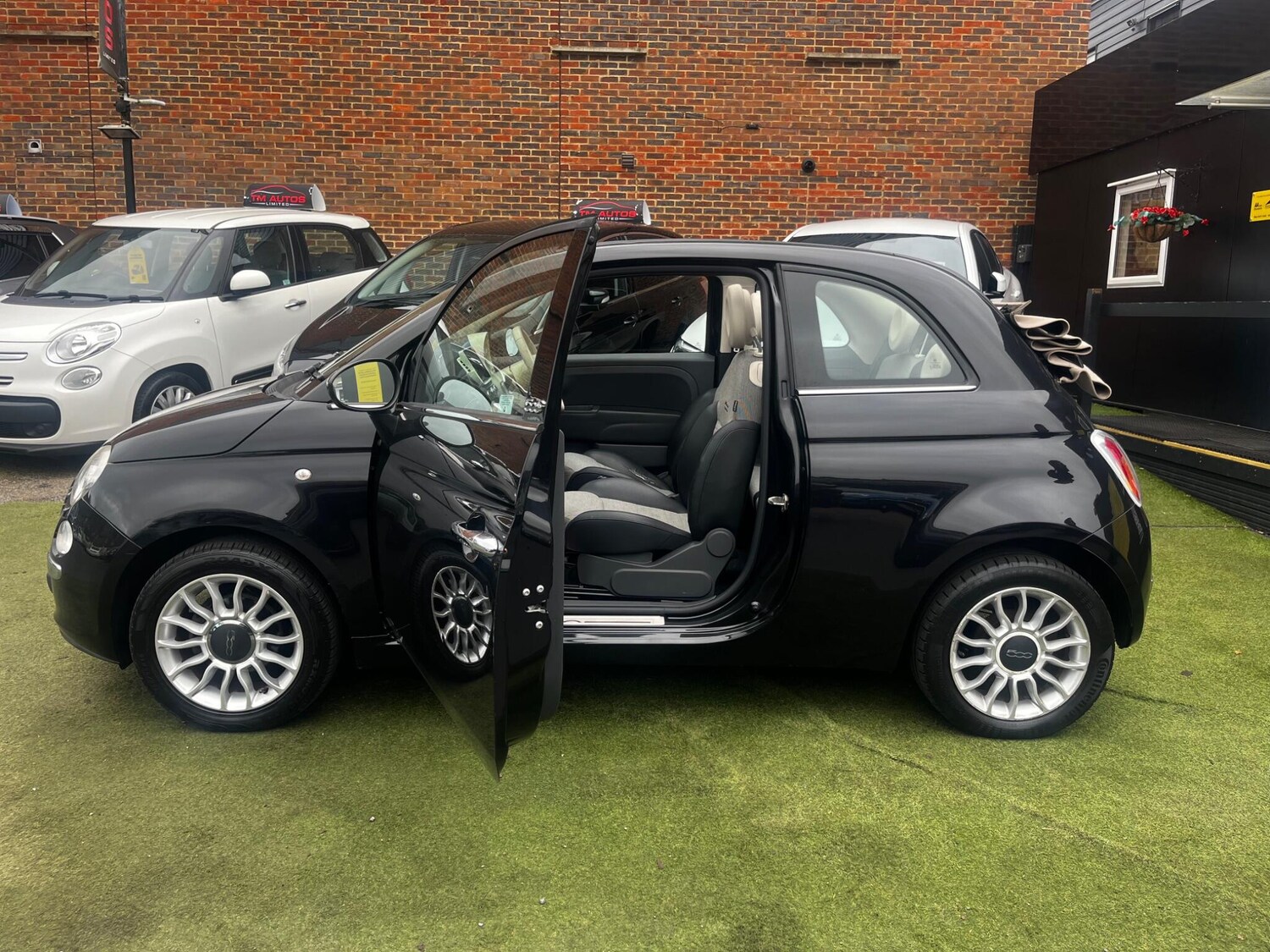 Used Fiat 500 2010 for sale - 78124838: Photo 8