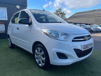 Used Hyundai i10 2013 for sale - 76426299: Photo