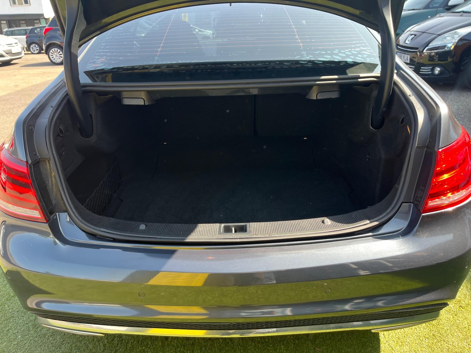 Used Mercedes-Benz E Class 2014 for sale - 76426303: Photo 8