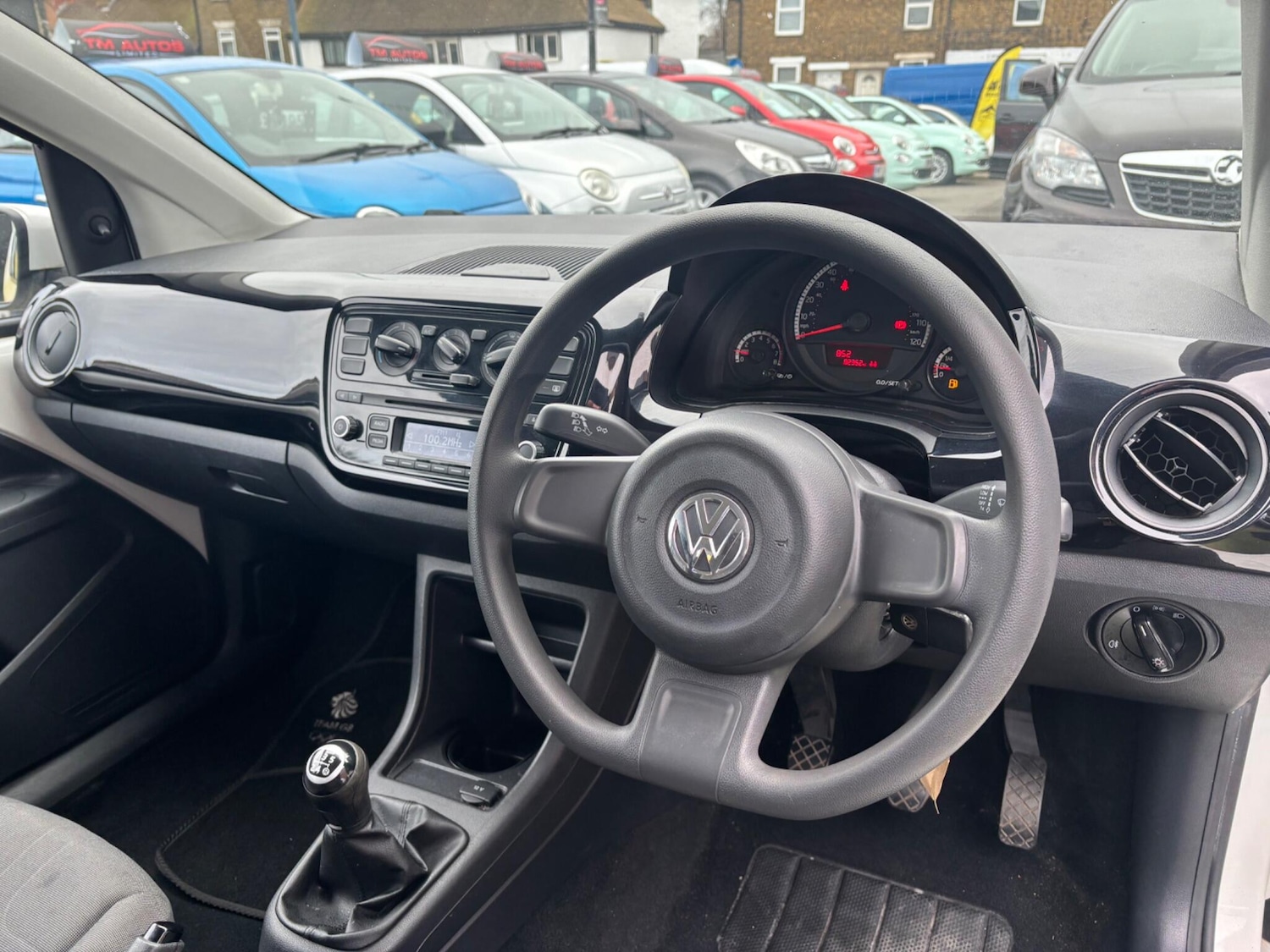 Used Volkswagen up! 2013 for sale - 78043279: Photo 12