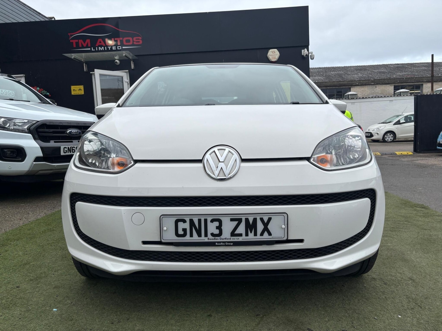 Used Volkswagen up! 2013 for sale - 78043279: Photo 2
