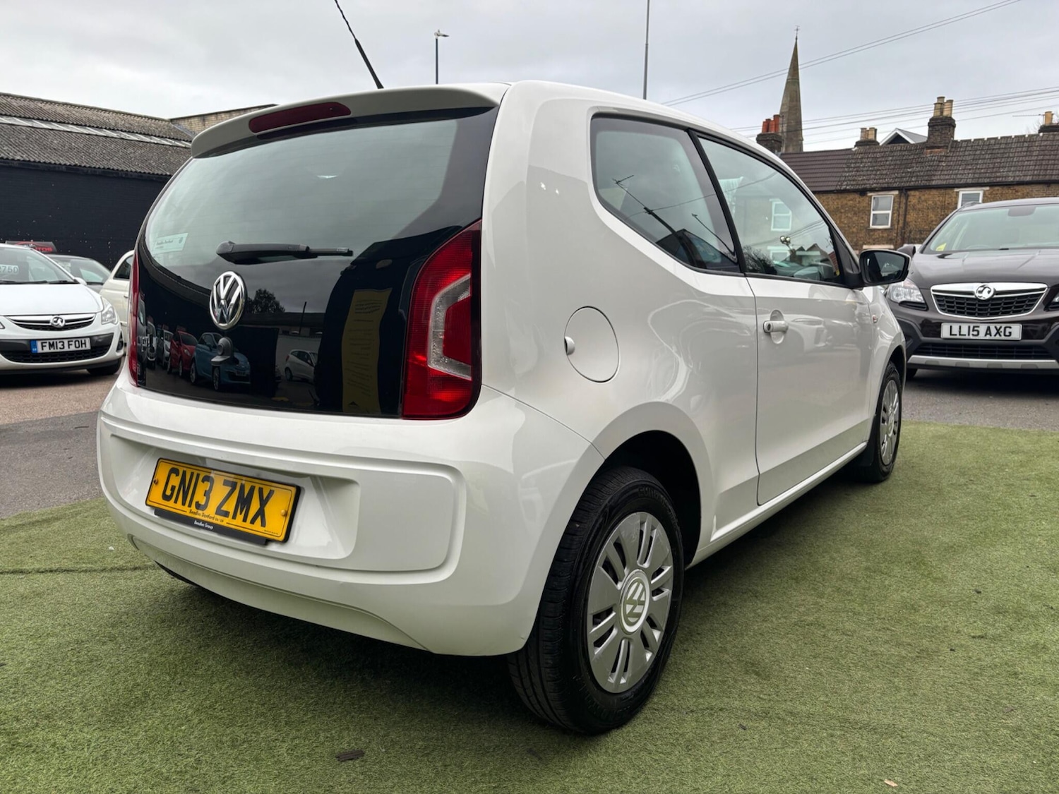 Used Volkswagen up! 2013 for sale - 78043279: Photo 4