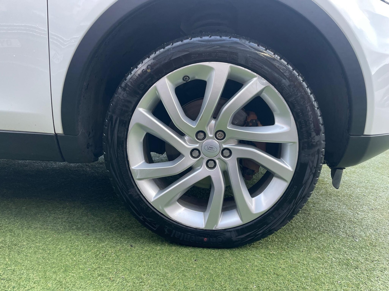 Used Land Rover Discovery Sport 2017 for sale - 77033589: Photo 12