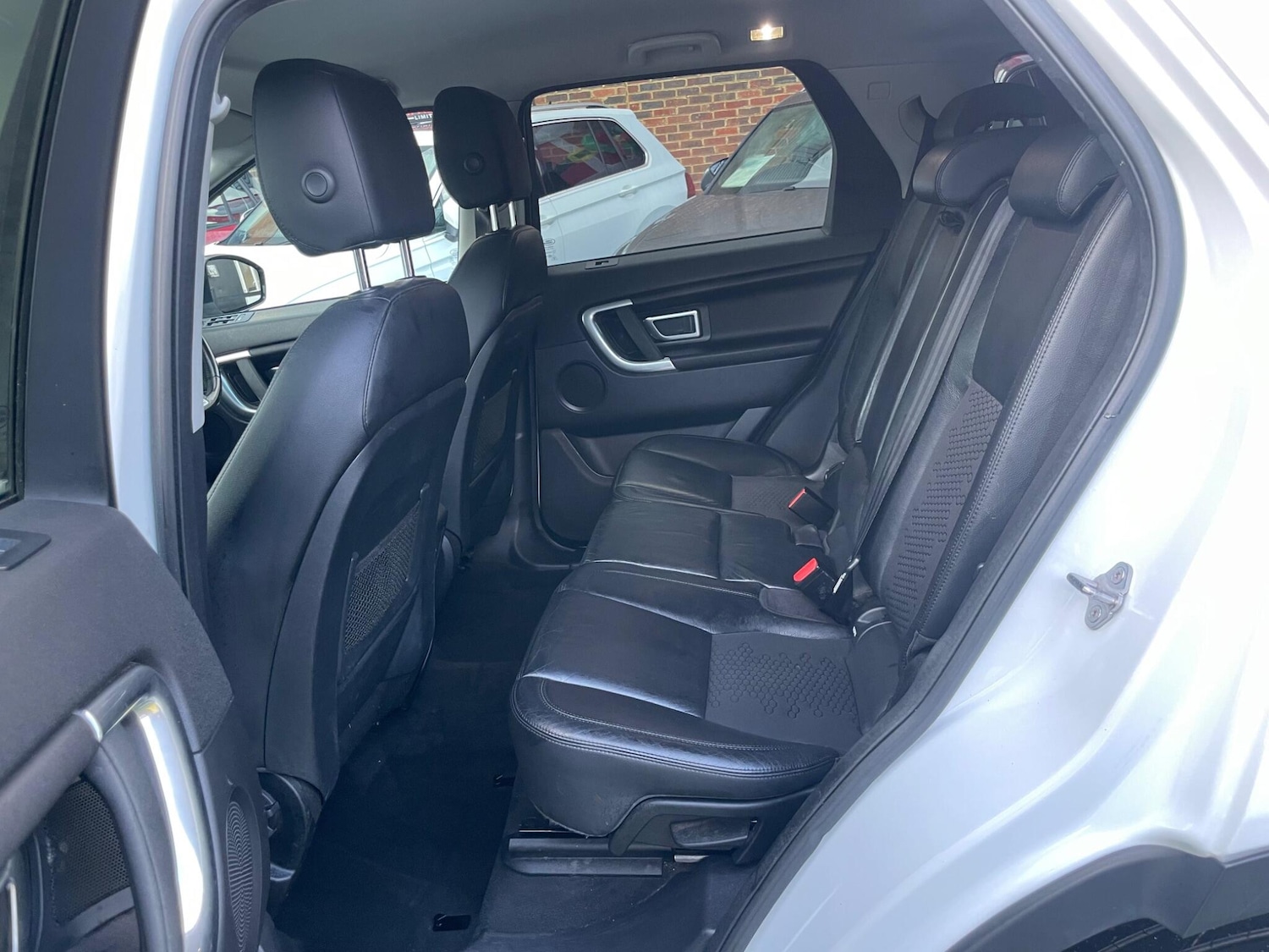 Used Land Rover Discovery Sport 2017 for sale - 77033589: Photo 14