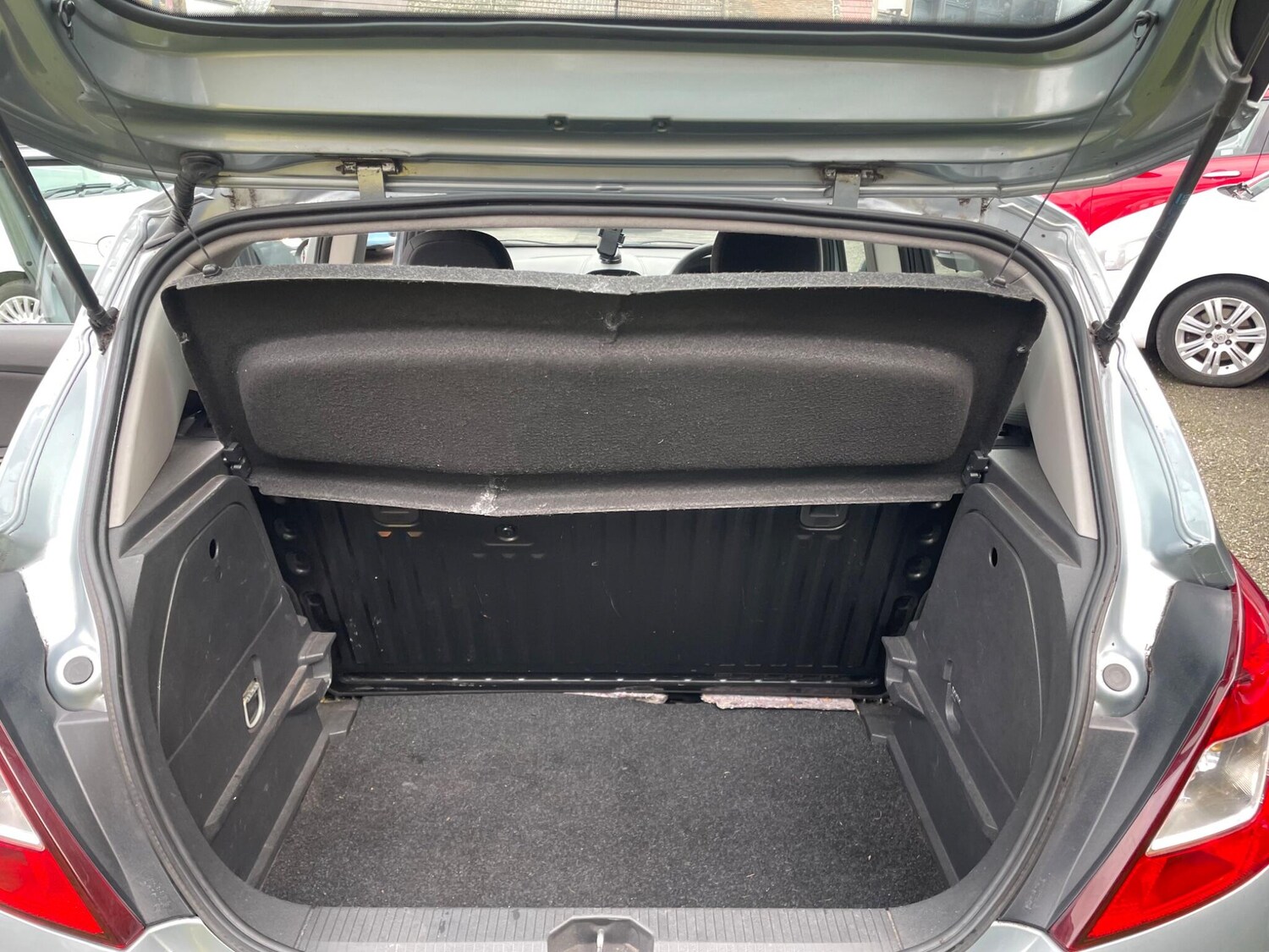 Used Vauxhall Corsa 2010 for sale - 77552495: Photo 10