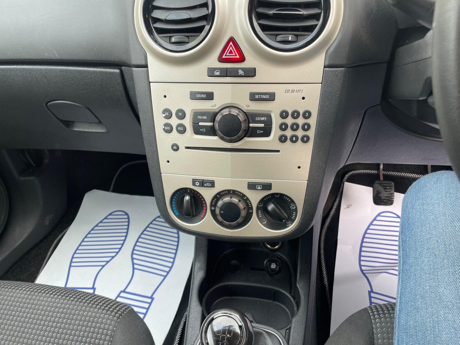 Used Vauxhall Corsa 2010 for sale - 77552495: Photo 20