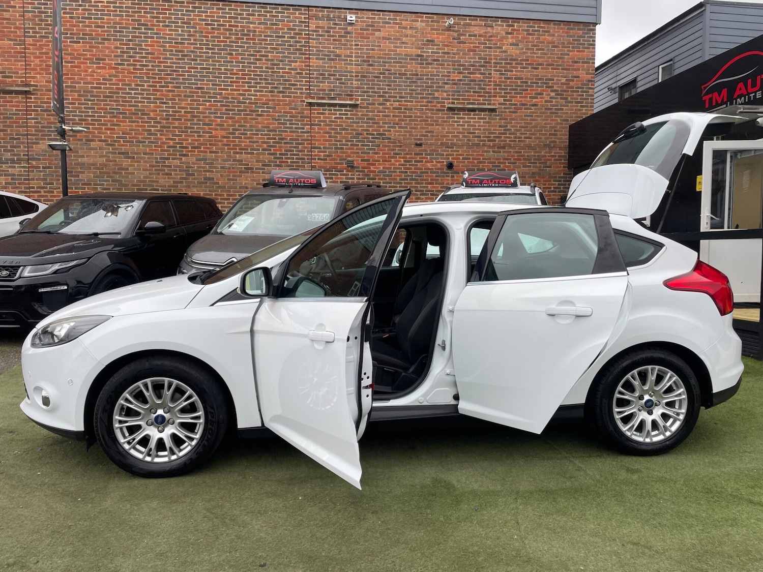 Used Ford Focus 2011 for sale - 78049865: Photo 16