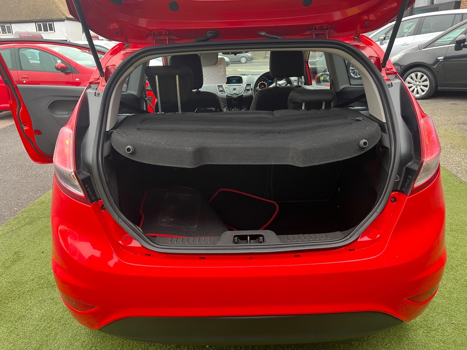 Used Ford Fiesta 2014 for sale - 76526931: Photo 8