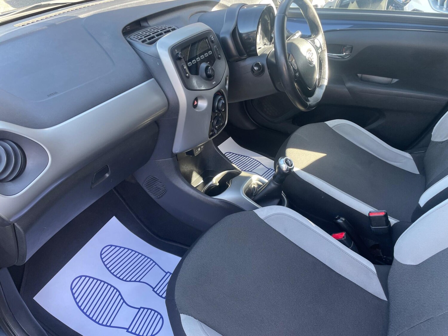 Used Toyota AYGO 2017 for sale - 78201531: Photo 16