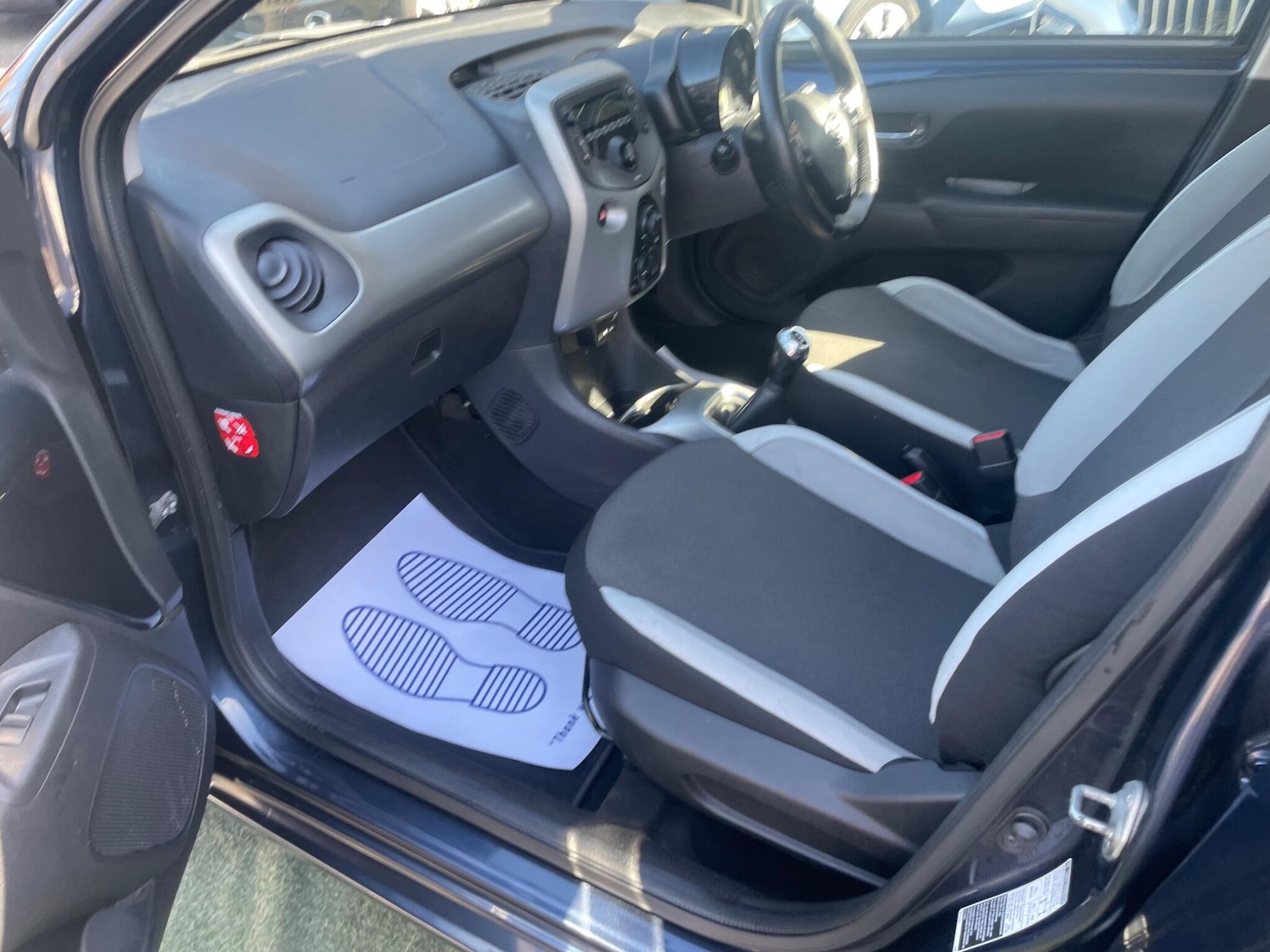 Used Toyota AYGO 2017 for sale - 78201531: Photo 24