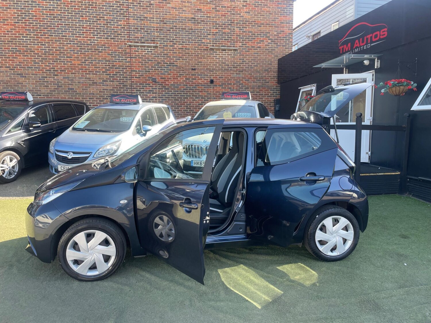 Used Toyota AYGO 2017 for sale - 78201531: Photo 8